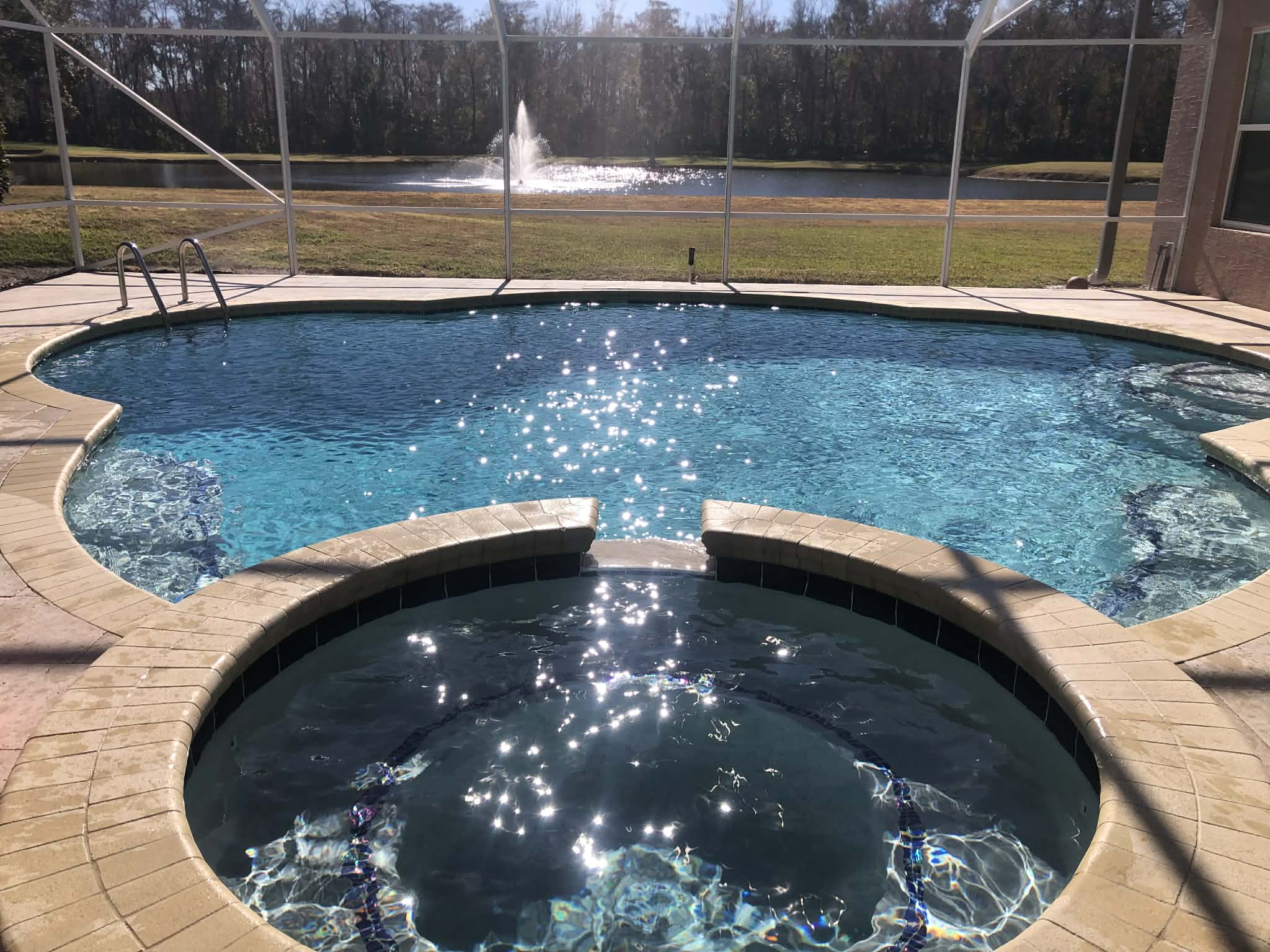 The Weekly Pool Maintenance Routine That Keeps Florida Pools Swim-Ready All Year